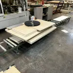 LOTE 034 - Lote de placas de MDF e MDP e corrugados (retalhos e placas)