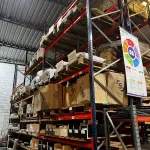 LOTE 037 - Lote de materiais que estão nas prateleiras (sem as prateleiras)