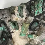 LOTE 001 - CANGA DE ESMERALDA COM 225 KG "CORAÇÃO DA BAHIA" COM LAUDO E DOCUMENTOS