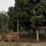 LOTE 000 - Um prédio residencial em alvenaria com área de 111,64m2, sob o nº 533 da Rua Benjamin Altmayer