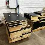 LOTE 034 - Lote de placas de MDF e MDP e corrugados (retalhos e placas)