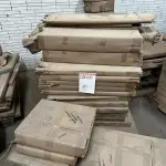 LOTE 036 - Lote de moveis embalados 