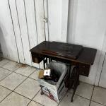 LOTE 000 - Máquinas costura (overlock Jack, plana, overlock antiga, plana Lumak, plana Lanmax, over vermelha) BENS EM  PRESIDENTE GETULIO - SC