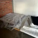 LOTE 007 - Lote de colchoes e mantas massageadoras, lote de espumas e colchões,