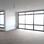 LOTE 000 - O APARTAMENTO N° 101, localizado no 10° andar do Edificio Vol D'Oiseau, situado à Avenida Giovanni Gronchi, nº 4.864, na Vila Andrade e Parque Bairro Morumbi, 29° Suddistrito  - Santo Amaro, com area privativa de 864,52m² e 5 vagas de garagem