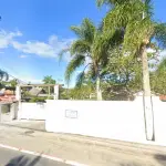 LOTE 000 - Uma residência mista de 01 pavimento, tendo o nº 696, casa I, e seu respectivo terreno designado por área residencial nº 02, do condomínio horizontal,
