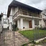 LOTE 000 - Um imóvel localizado na Rua Miracema, nº 449, Bairro Chácara das Pedras. Com área de 84,27m². Sendo o respectivo terreno, medindo 11,00m de frente, ao norte, por 25,00m de extensão da frente