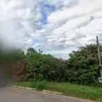 LOTE 000 - O imóvel situado na Rua Duque de Caxias, zona urbana, no Bairro Vila Schirmer de Campo Bom