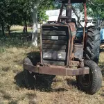 LOTE 018 - TRATOR mf 295