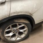 LOTE 001 - BMW X1 XDRIVE 28i 3.0 24v 4x4 Aut., Gasolina, ano 2010/2011, cor branca