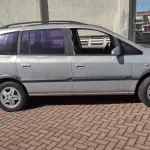 LOTE 005 - ZAFIRA
