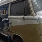 LOTE 030 - KOMBI