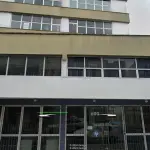 LOTE 033 - Sala comercial nº 301 do Edifício Wida, na Rua Moura Azevedo nº 606
