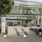 LOTE 000 - Loja Comercial nº 214, no Condomínio SHOPPING THE BLUE OFFICE, na Av. Sem Feijó 686, Vila Matia, Santos SP, com 101,385m2 de área total, sendo 45,00m2 de área útil, área de uso comum com 56,385m2