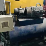 LOTE 047 - Máquina de vacum Forming (está garan real Sicred)