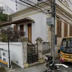 LOTE 001 - CASAS GÊMEAS NA RUA BATISTA DE OLIVEIRA - JUIZ DE FORA - TOT. 620M2 APROX... OBS: PARA ASSISTIR O LEILÃO POR VIDEO COPIE O LINK E COLE EM UM NOVO NAVEGAR : https://us06web.zoom.us/j/83505116549?pwd=VM7aERgkLaZu7MHTChhN7YcJcv774A.1