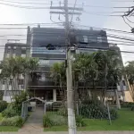 LOTE 000 - O apartamento nº 502 do Condomínio Edifício Almenara com área real privativa de 380,18m2. O box nº 07. O box nº 08