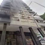 LOTE 002 - O apartamento nº 706 do Edifício Roma, sito à rua Vigário José Inácio nº 566, e área própria de 16,09 m²
