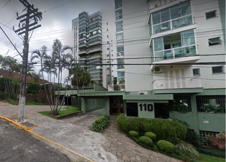 Leilão de 2 Box no Ed. Blumengarten