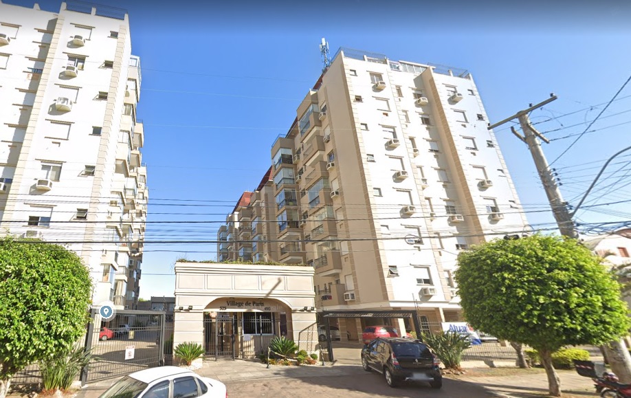 LEILÃO DE APTO 108m2 E 2 BOX NA AV. JOÃO XXIII, POA