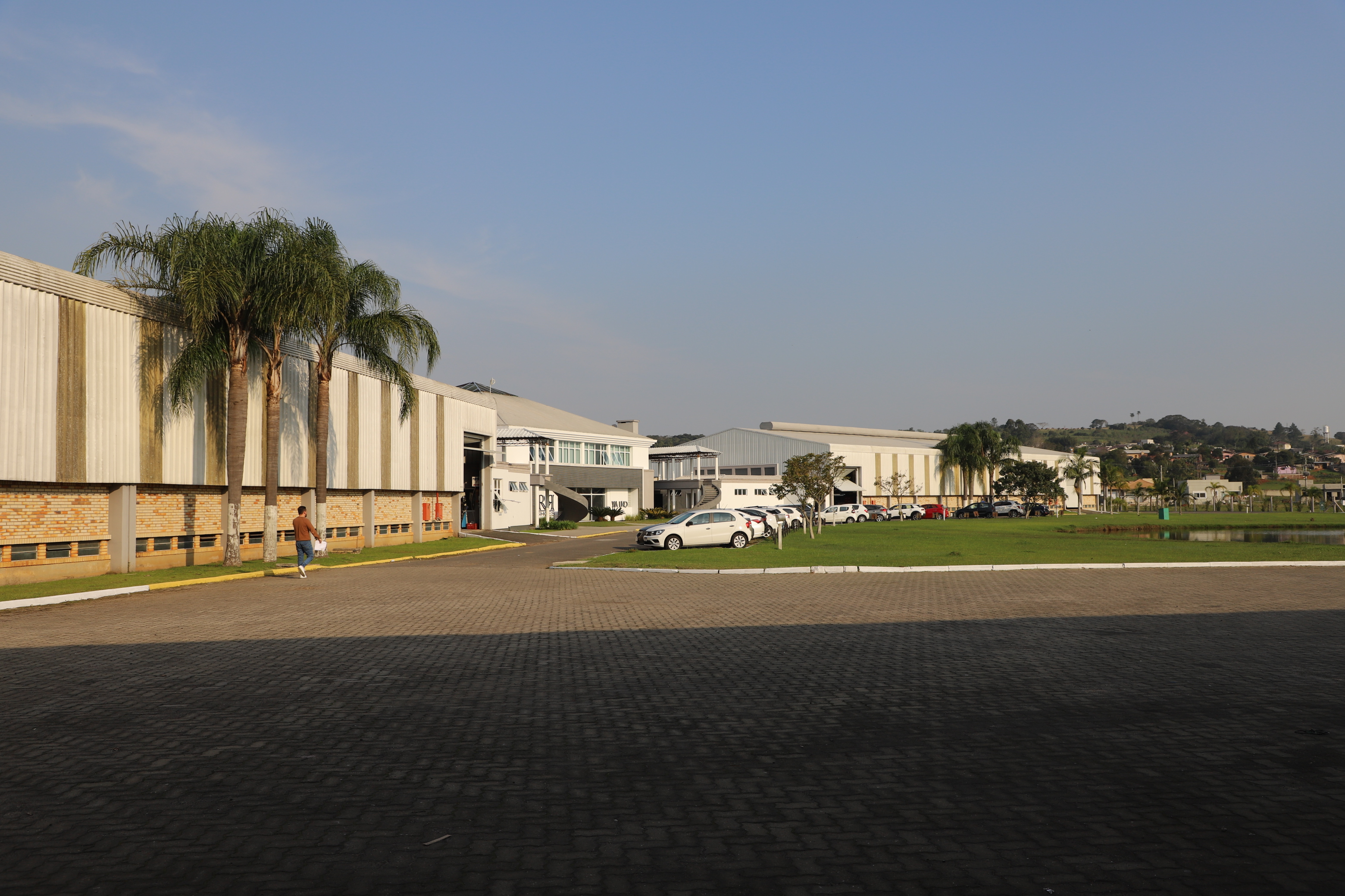 LEILÃO GRANDE FÁBRICA EM SANTO ANTONIO DA PATRULHA/RS