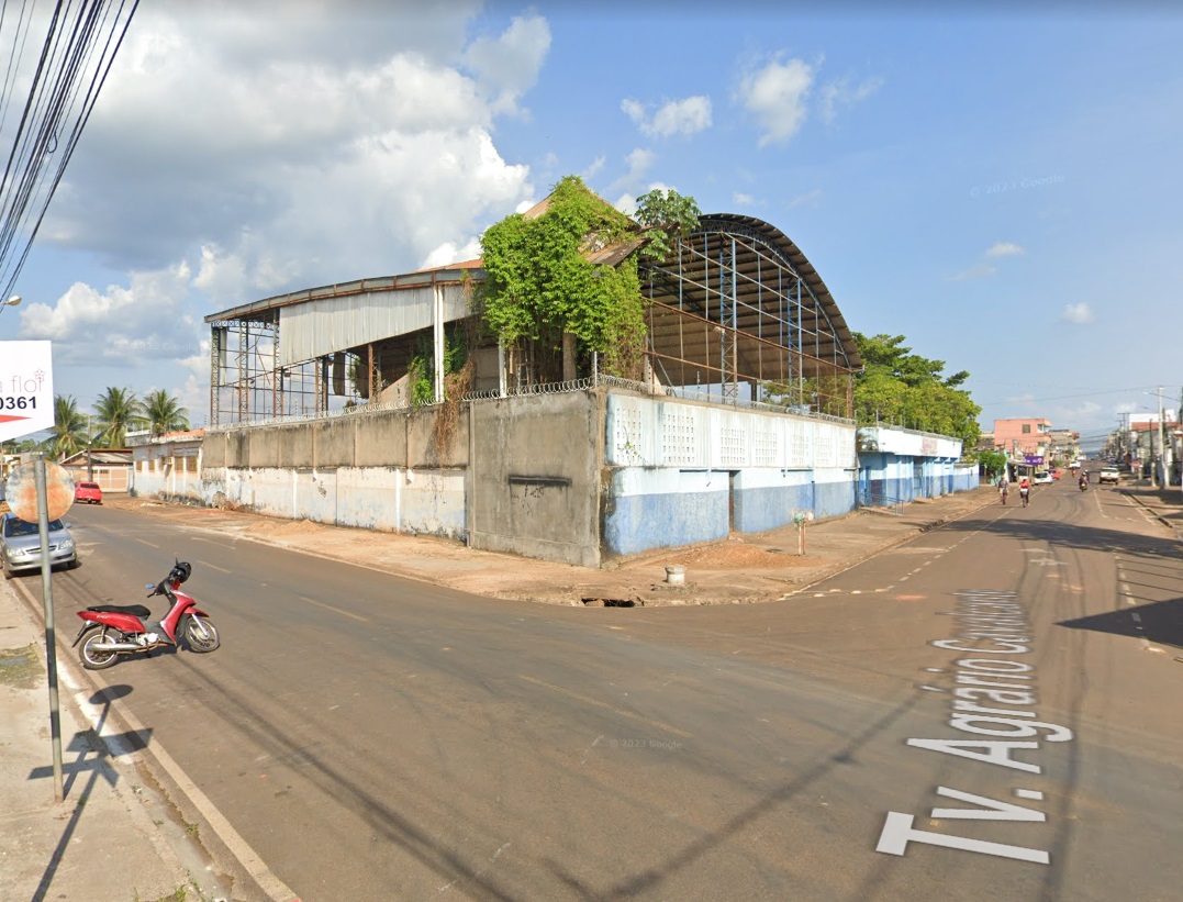 GRANDES IMÓVEIS -4.190M2 EM ALTAMIRA/PA E ESTACIONAMENTO EM SÃO BERNARDO DO CAMPO/SP