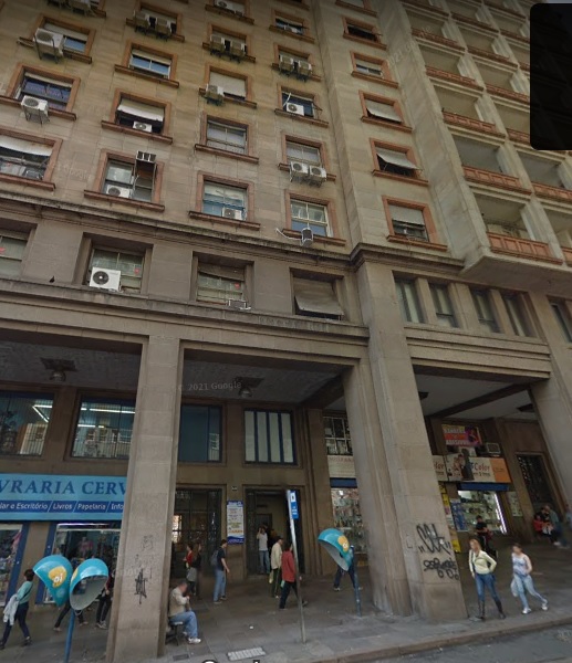 LEILÃO DE 2 SALAS NA BORGES DE MEDEIROS, CENTRO POA