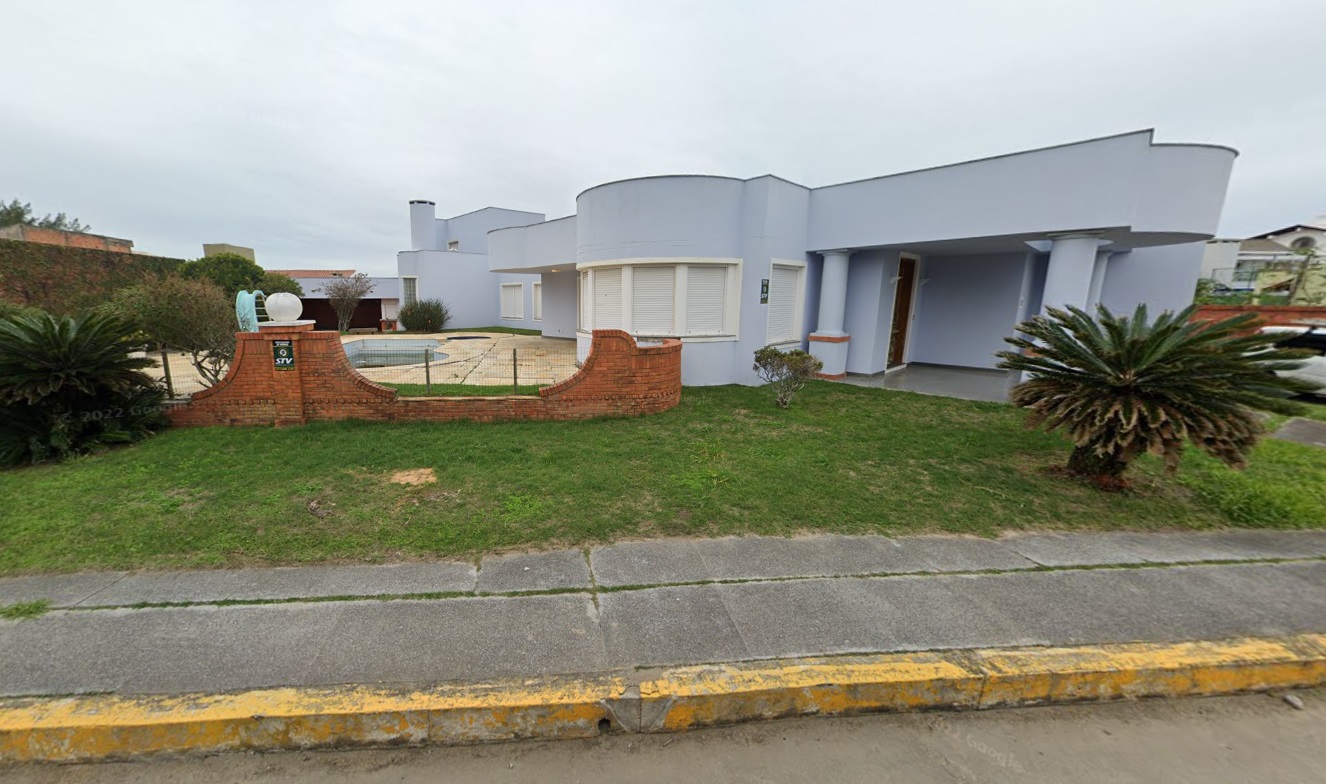 LEILÃO DE CASA COM PISCINA 1 QUADRA DA PRAIA EM ATLÂNTIDA – PRÉDIO NA AV.PERNAMBUCO EM POA