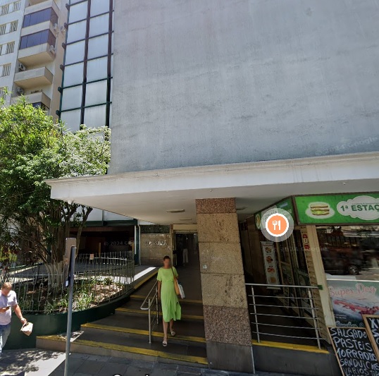 LEILÃO DE BOX  NO EDIFÍCIO UARUMÃ, B. CENTRO, POA
