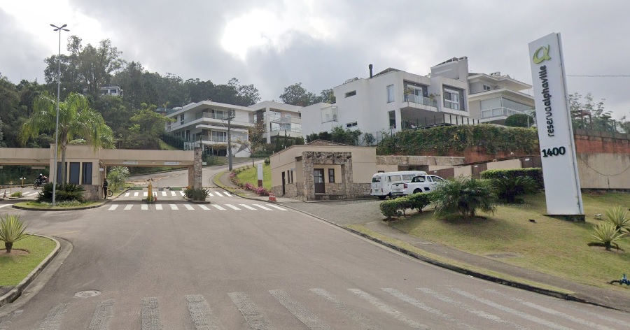 LEILÃO DE IMÓVEL NO CONDOMÍNIO ALPHAVILLE, POA
