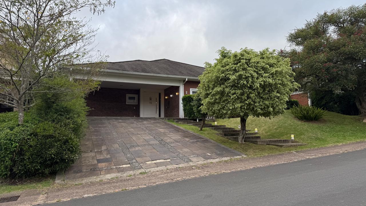 LEILÃO DE IMÓVEL,  COND. TERRA VILLE, POA/RS COM PISCINA E VISTA PARA CAMPO DE GOLFE