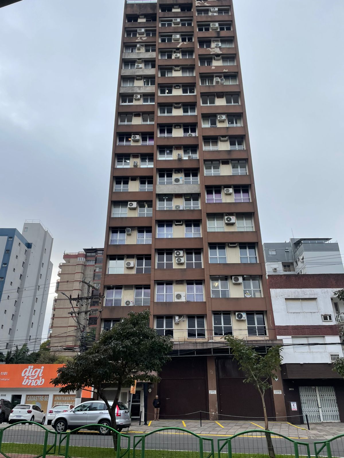Leilão de Sala comercial em zona central de Novo Hamburgo/RS