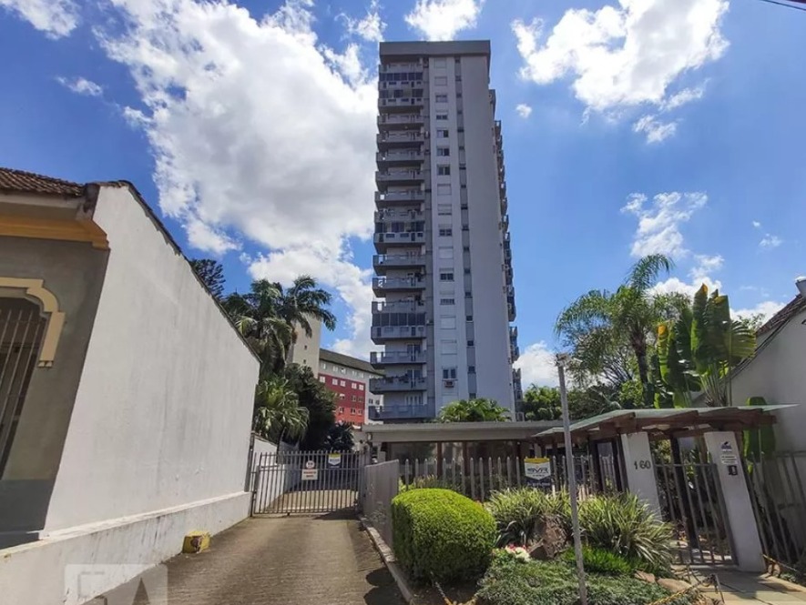 BOX NO COND. RES. LINDOLFO COLLOR EM SÃO LEOPOLDO E BOX NO ED. IBIZA EM NOVO HAMBURGO