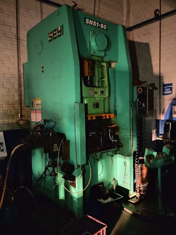 Foto de PRENSA EXCÊNTRICA MECÂNICA SEYI, MODELO SNS1-80 (CAPACIDADE 80 TF, ANO 2011...