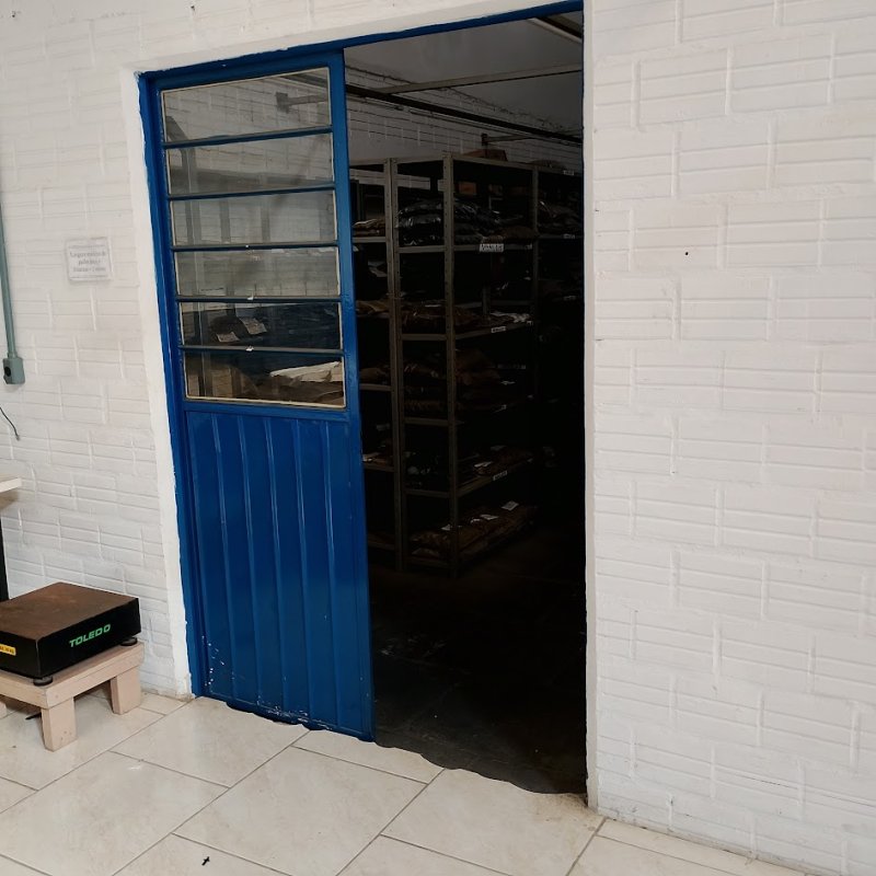 Foto de BALANÇA, ESTANTES E PEÇAS DIVERSAS