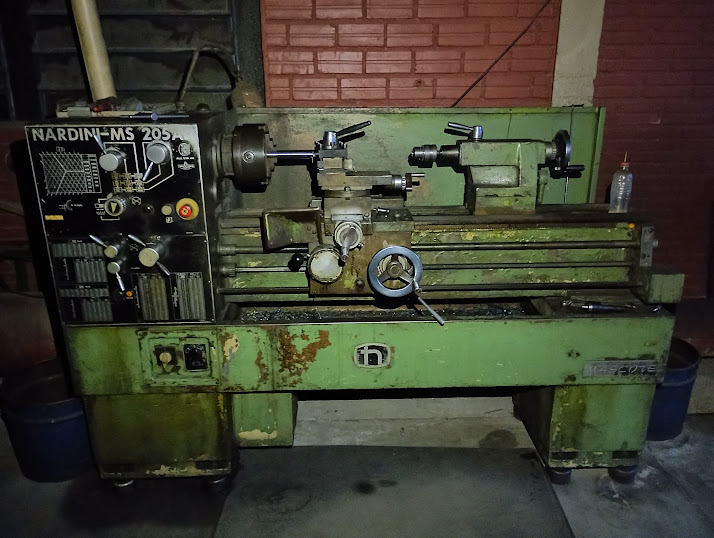 Foto de 1 TORNO MECÂNICO MARCA NARDINI, MODELO MS 205 AE (MASCOTE), COR VERDE, ESTA...