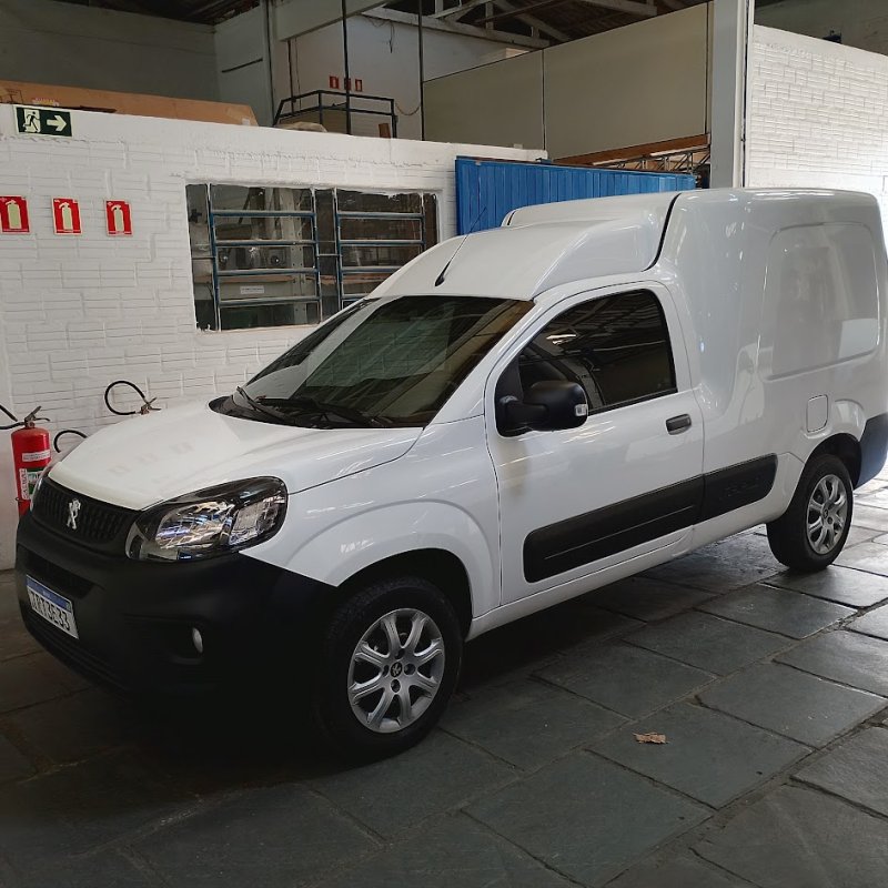 Foto de FURGAO PEUGEOT 2026 COR BRANCA