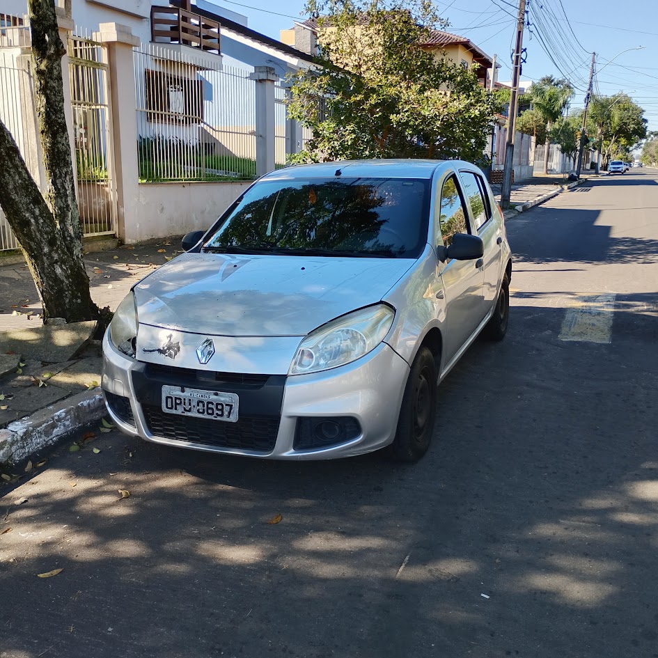 LEILÃO DE VEÍCULO RENAULT/SANDERO 13/13