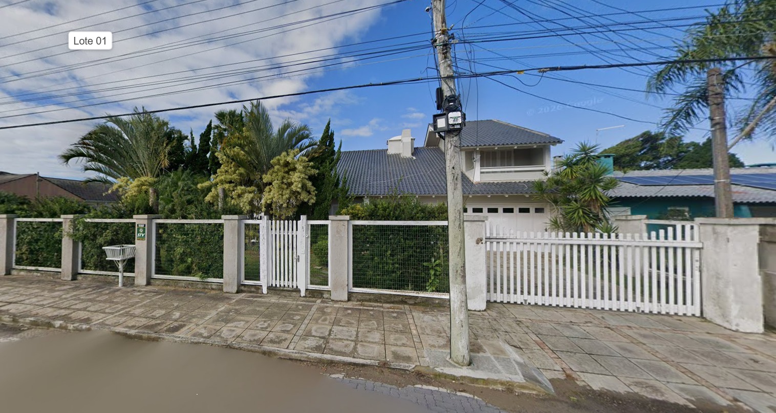 LEILÃO DE IMÓVEL NO LITORAL E CONJ. E BOXES EM PORTO ALEGRE